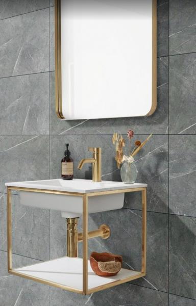 Cassøe Como 50 håndvask t/væg m/stel og hylde - Børstet messing Cassøe Como 50 håndvask t/væg m/stel og hylde - Børstet messing