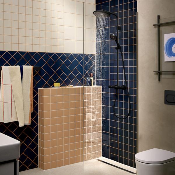 hansgrohe Activera S 240 showerpipe 1jet m/Ecosmart+ og Ecostat Fine Varia - Mat sort