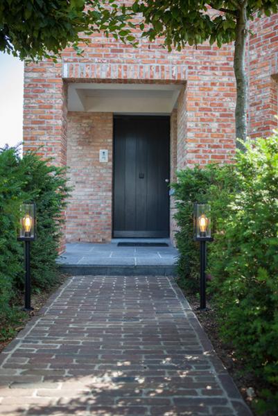 Lutec Tradition Flair udendørs standerlampe - Mat sort Lutec Tradition Flair udendørs standerlampe - Mat sort