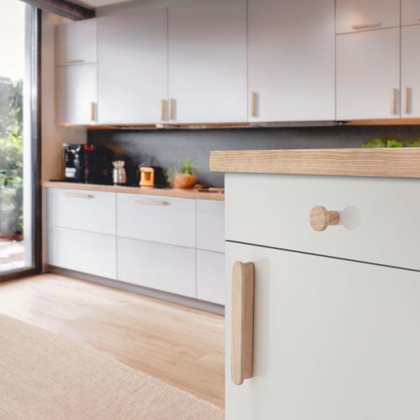 Beslagsboden B407 møbelknop i træ - Lys ask Beslagsboden B407 møbelknop i træ - Lys ask