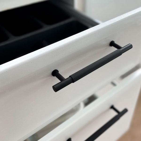 Beslagsboden B6361 møbelgreb m/crystal cut - Mat sort