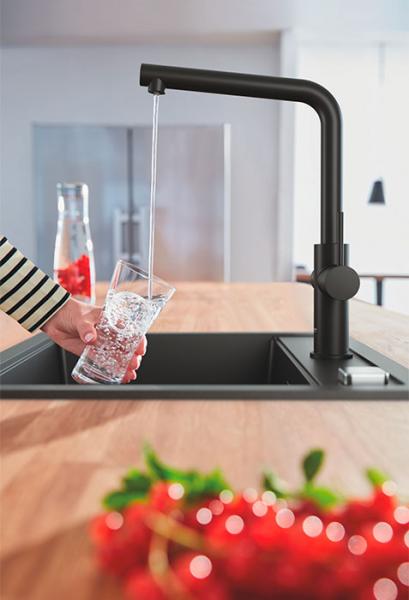 Grohe K700 køkkenvask i komposit m/Minta køkkenvandhane i mat sort