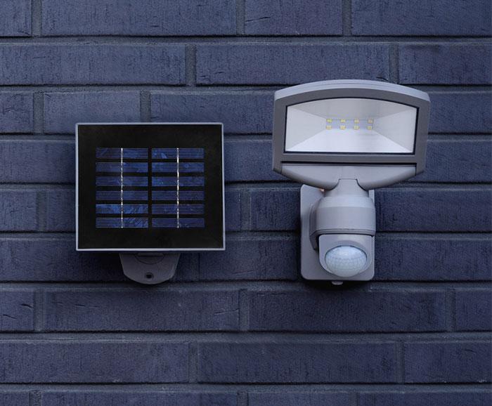 Lutec Solar Sunshine udendørslampe m/PIR-sensor og solceller - Grå Lutec Solar Sunshine udendørslampe m/PIR-sensor og solceller - Grå