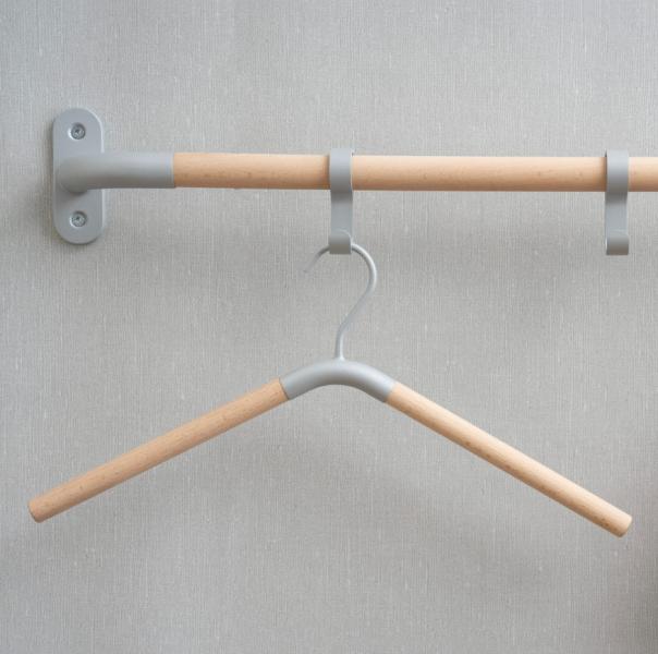 Beslagsboden bøjle 2 stk - Træ/mat grå Beslagsboden bøjle 2 stk - Træ/mat grå