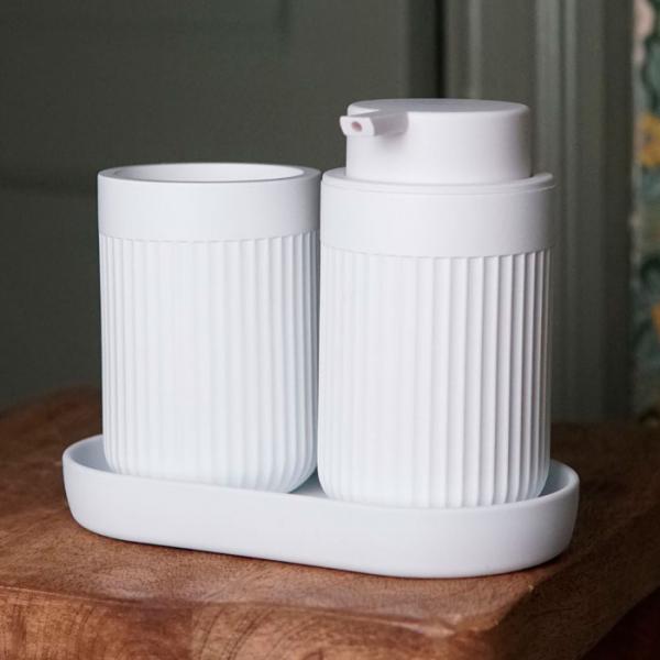 Beslagsboden Wave sæt m/sæbedispenser og krus - Mat hvid