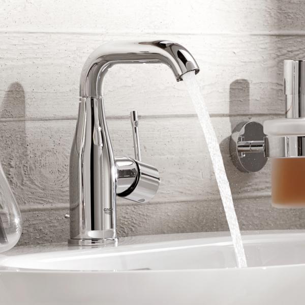 Grohe Essence New M håndvaskarmatur m/bundventil - Børstet cool sunrise Grohe Essence New M håndvaskarmatur m/bundventil - Børstet cool sunrise
