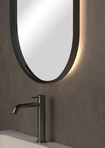 Sanibell Ink SP21 ovalt spejl m/backlight, varme og sensor 40 x 80 - Børstet kobber Sanibell Ink SP21 ovalt spejl m/backlight, varme og sensor 40 x 80 - Børstet kobber