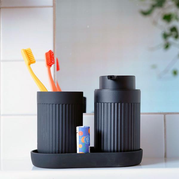 Beslagsboden Wave sæt m/sæbedispenser og krus - Mat hvid