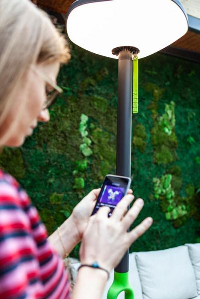 Lutec Poppy udendørslampe m/solceller og højtaler Lutec Poppy udendørslampe m/solceller og højtaler